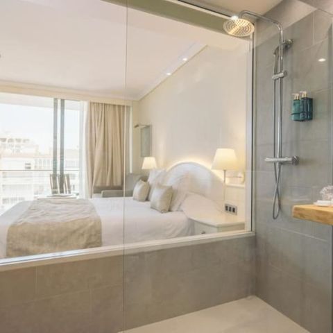 Zimmer 3 personen - Zusatzbett - Balkon - Kanalblick