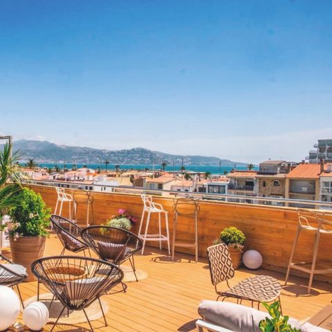 Pierre & Vacances Hotel Port Salins Empuriabrava - Girona - Image N°2