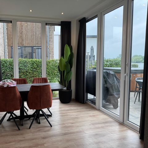 Gruppenunterkunft 10 personen - Maas Villa Wellness