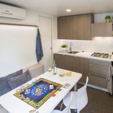 Mobilheim 6 Personen - Premium Lounge Compact mit 3 Schlafzimmern