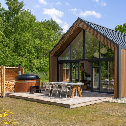 Bungalow 4 Personen - Waldvilla Heidehaas mit Whirlpool