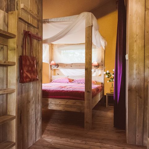 SafariZelt 6 Personen - einschließlich sanitärer Einrichtungen