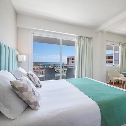 Zimmer 3 personen - JUNIOR SUITE - MEERBLICK - BALKON