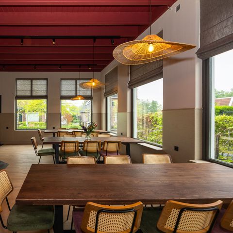 FERIENHAUS 36 Personen - Hauptgebäude 20 Personen + 4 kleine Gewächshäuser