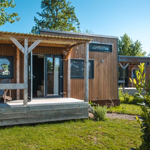 FERIENHAUS 36 Personen - Hauptgebäude 20 Personen + 4 kleine Gewächshäuser