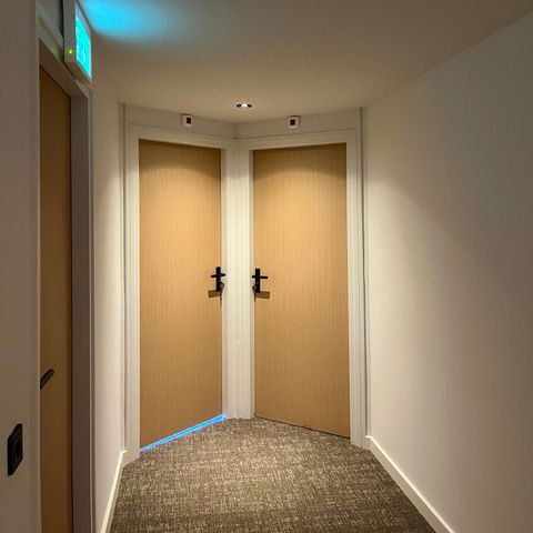 FERIENHAUS 40 Personen - Hauptgebäude 20 Personen + 5 kleine Gewächshäuser