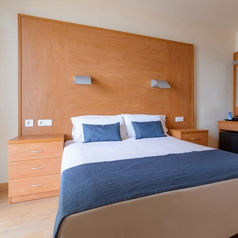 Zimmer 1 Person - EINZELZIMMER - BALKON - FRÜHSTÜCK INKLUSIVE