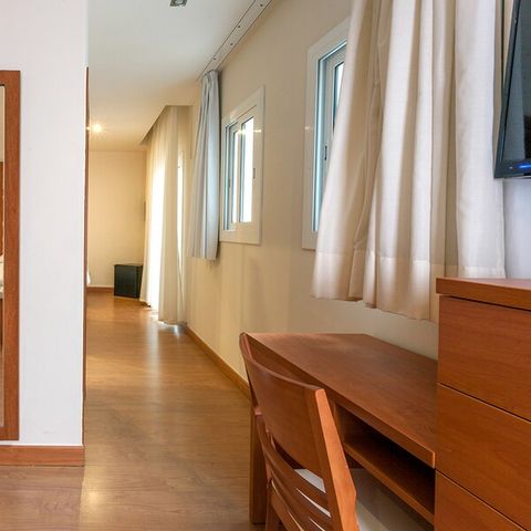 Zimmer 3 personen - ZUSATZBETT - BALKON - INKL. FRÜHSTÜCK