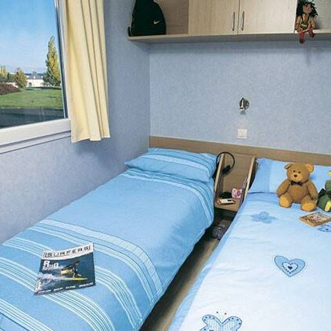 Mobilheim 6 Personen - Classic | 3 Schlafzimmer | Kapazität 6 Personen | Erhöhte Terrasse | 1 Badezimmer | Klimaanlage