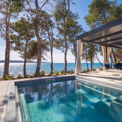 Mobilheim 4 Personen - Amber Sea Luxury Holiday Home mit privatem Pool