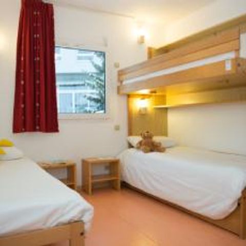 Zimmer 9 Personen - Verbindende Zimmer CH4 + CH5