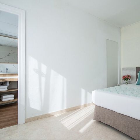 Zimmer 4 personen - SUPERIOR VIERBETTZIMMER - 2 RÄUME - BALKON - INKL. FRÜHSTÜCK