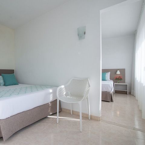 Zimmer 4 personen - SUPERIOR - 2 RÄUME - BALKON - INKL. FRÜHSTÜCK