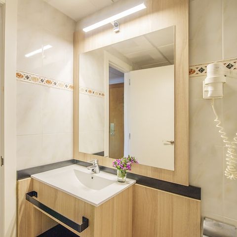 Zimmer 3 Personen - Familienzimmer - 3 Personen - Balkon