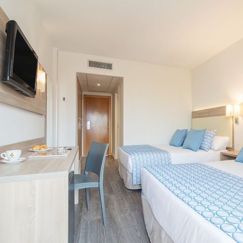 Zimmer 3 Personen - Familienzimmer - 3 Personen - Balkon