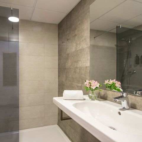Zimmer 4 personen - 3 Erwachsene - 1 Kind - -12 Jahre - Balkon