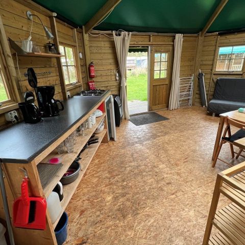 Bungalow 6 personen - Standard-Campingbungalow (4–6 Personen)