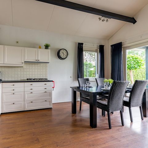 Chalet 4 Personen - Weidenrose - Karpfenteich 099