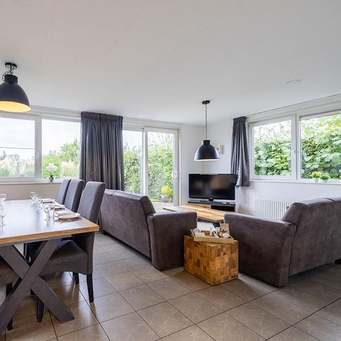 Bungalow 6 Personen - Seerose - Essenlaan 042