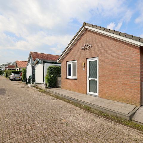 Bungalow 3 Personen - Schwanenblume - Ash Avenue 040