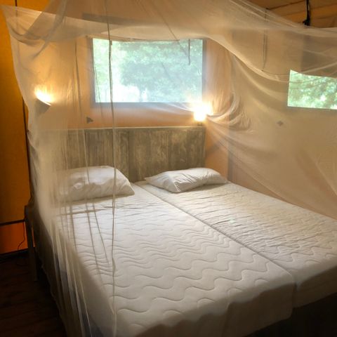 Safarizelt 6 Personen - einschließlich sanitärer Einrichtungen