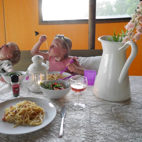 Safarizelt 6 Personen - einschließlich sanitärer Einrichtungen