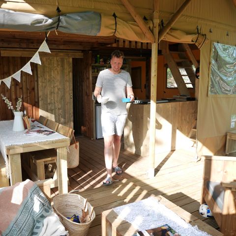 LODGE 6 Personen - Unterkunft inkl. Sanitäranlagen