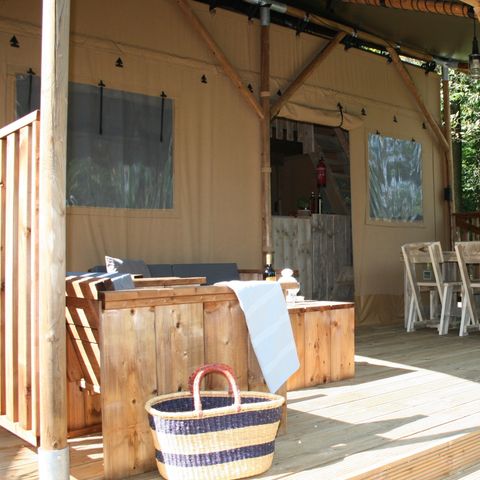 Safarizelt 6 Personen - einschließlich sanitärer Einrichtungen