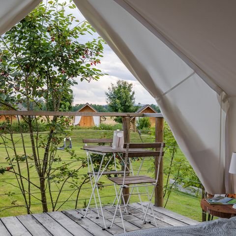 Zelt 2 Personen - glamping, private Toilette, Waschbecken & Außenbadewanne 15m²