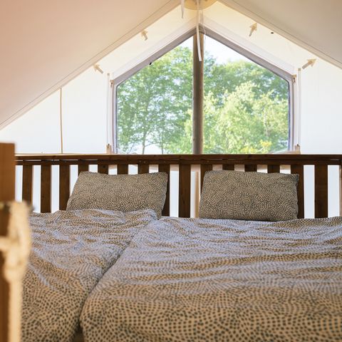 Safarizelt 5 Personen - Glampingzelt mit Bad, Amber 44 m², Premium - JACUZZI