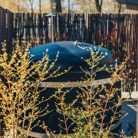 Ferienhaus 6 personen - Blick auf den Bach mit Whirlpool und Sauna