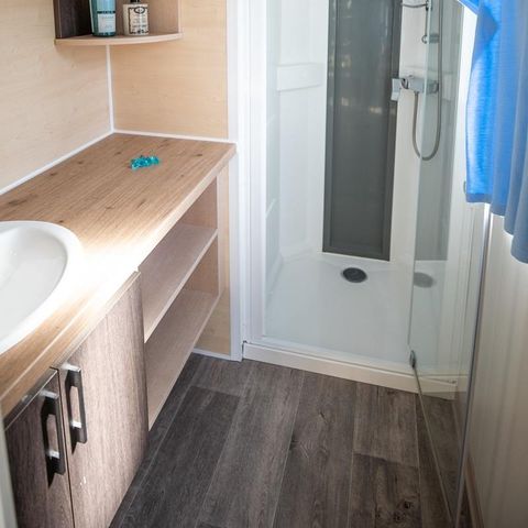 Mobilheim 4 Personen - Cottage Grand Confort Glenans 31m² - 2 Zimmer / Überdachte Holzterrasse