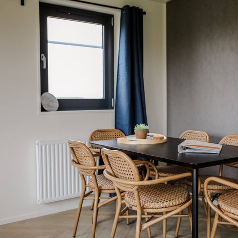 Chalet 6 Personen - Luxus auf Mini-Campingplatz Wert mit Whirlpool