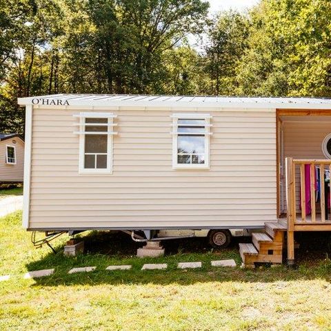 Mobilheim 4 Personen - Premium Capucine - 2 Zimmer + halbüberdachte Terrasse