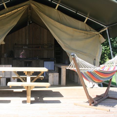 Safarizelt 5 Personen - Glamping-Lodge mit eigenem Sanitärbereich