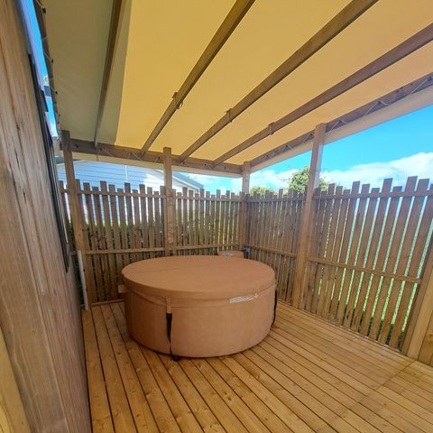 Mobilheim 2 Personen - Mobil Studio mit SPA - 1 Schlafzimmer - überdachte Terrasse