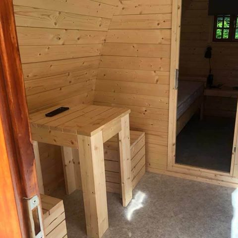 AUßERGEWÖHNLICHE UNTERKUNFT 2 Personen - Traktor-Pod