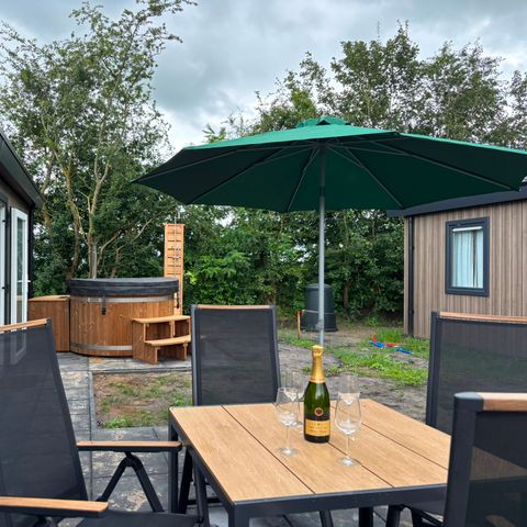 Chalet 4 personen - Luxus – mit Whirlpool