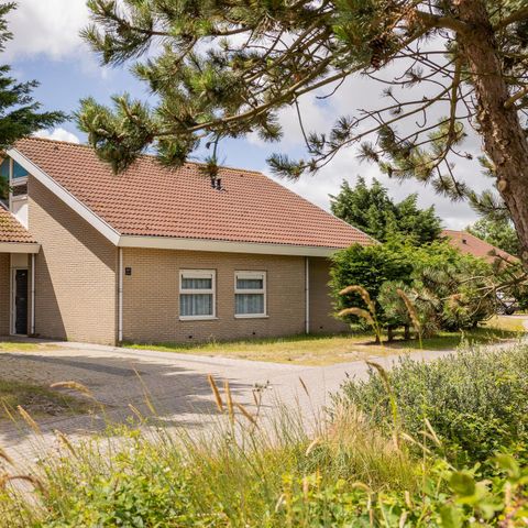 FERIENHAUS 8 Personen - Ferienvilla mit privatem Innenpool und Sauna