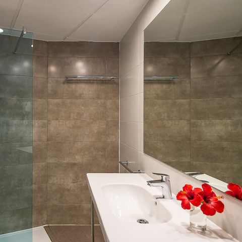 Zimmer 3 personen - 3 Erwachsene - – Balkon