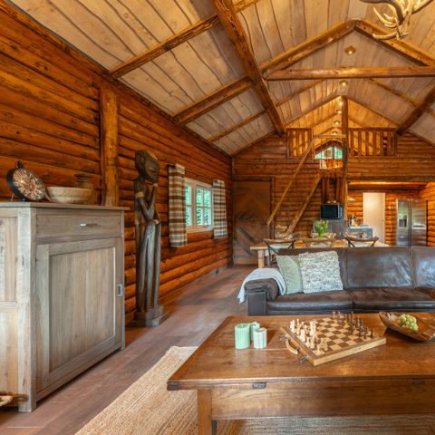 FERIENHAUS 6 Personen - „Huys van de Boswachter“ mit Whirlpool