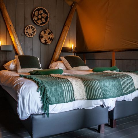 Safarizelt 8 Personen - Königslodge mit Whirlpool