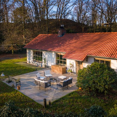 Gruppenunterkunft 12 personen - Luxuriöses Landhaus mit Whirlpool und Sauna