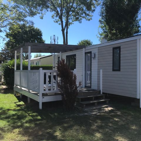 Mobilheim 4 personen - Sonntag – KOMFORT-COTTAGE mit - 2 Schlafzimmern - – 30 m² – überdachte Terrasse für