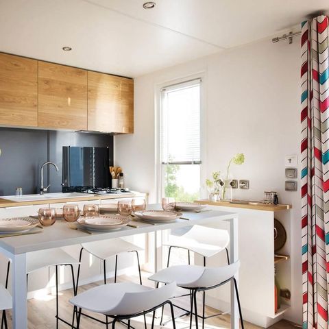 Mobilheim 6 Personen - SAM - COTTAGE CONFORT 3S/ 6P - 35m² - Terrasse mit Sonnenschirm