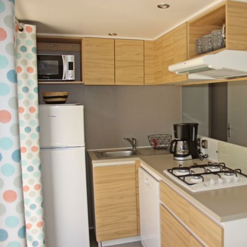 Mobilheim 6 Personen - Ferienhaus in Nouméa – 3 Schlafzimmer – 2 Badezimmer – Bettwäsche und Handtücher inklusive ****