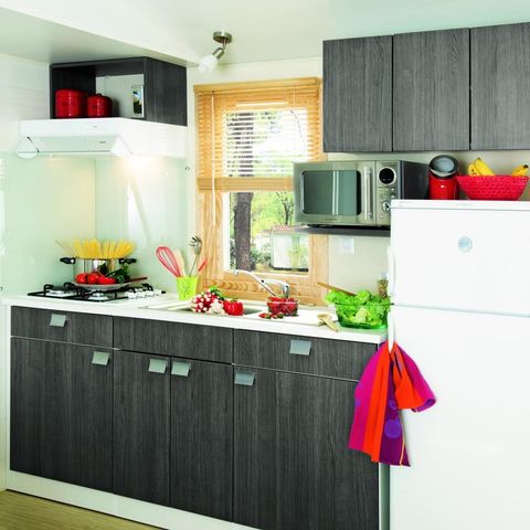 Mobilheim 6 Personen - Komfort TV 3 Zi -TV-überdachte Terrasse-Plancha- 30m² | CONFORT