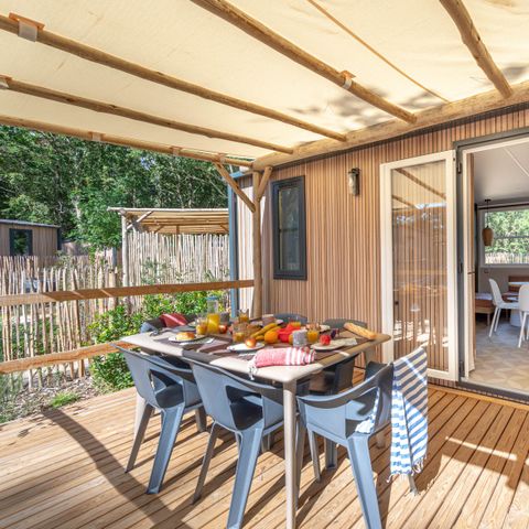 Mobilheim 6 Personen - Garden 3ch-Badewanne-TV-LV-Plancha-überdachte Terrasse-33m² | PREMIUM