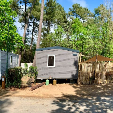 Mobilheim 10 personen - Tribu 5ch -CLIM-2 sdb-TV-LV-Plancha-überdachte Terrasse-56m² | PREMIUM