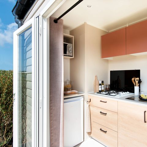 Mobilheim 4 Personen - Confort TV PLUS 2ch | CONFORT - 26m² - überdachte Terrasse - TV - Plancha